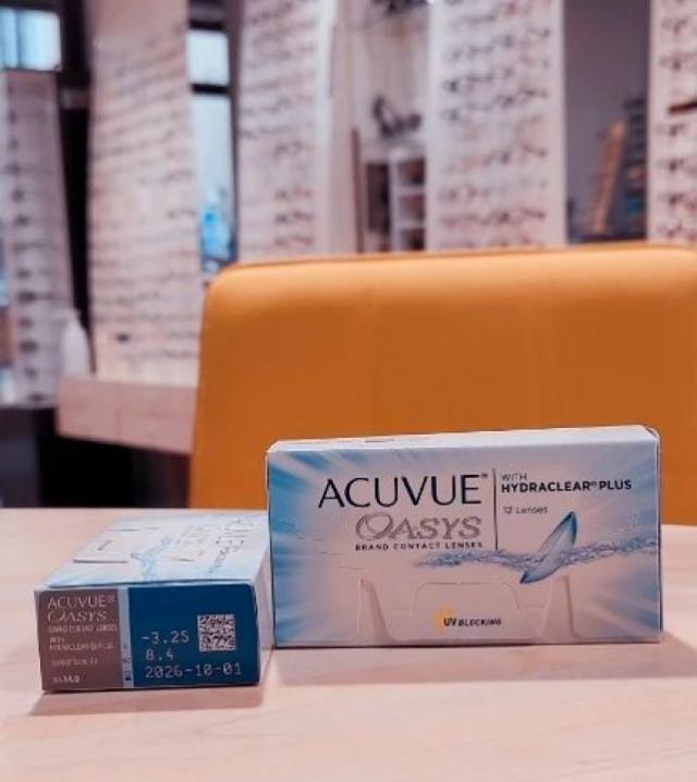 Renouvellement de lentilles de contact